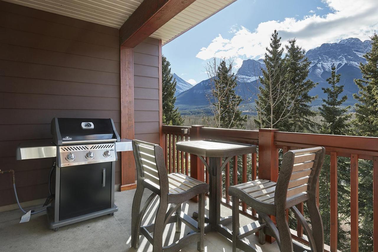 Villa Mountain View Escape With Open Hot Tub, Views!! Canmore Exterior foto