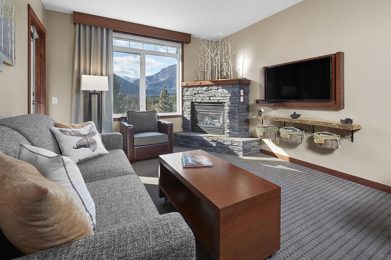 Villa Mountain View Escape With Open Hot Tub, Views!! Canmore Exterior foto